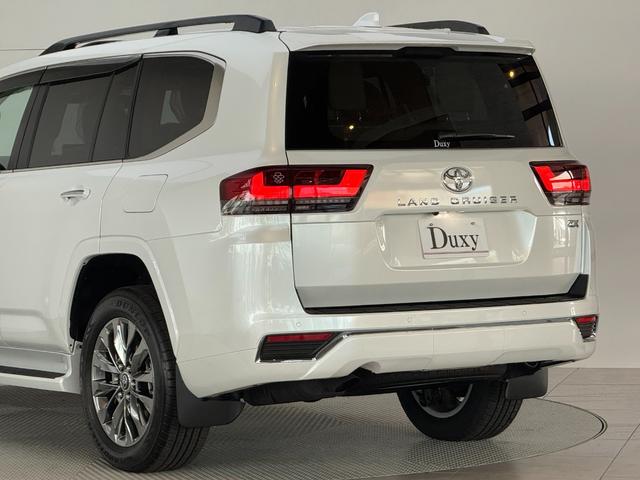 ランドクルーザー ＺＸ　【改良型モデル】　内装ベージュ　１２．３インチＪＢＬプレミアムサウンド　ブラックルーフレール　ムーンルーフ　パノラミックビューモニター　ブラインドスポットモニター　ＥＴＣ２．０　ＨＤＭＩ　純正２０ＡＷ（26枚目）