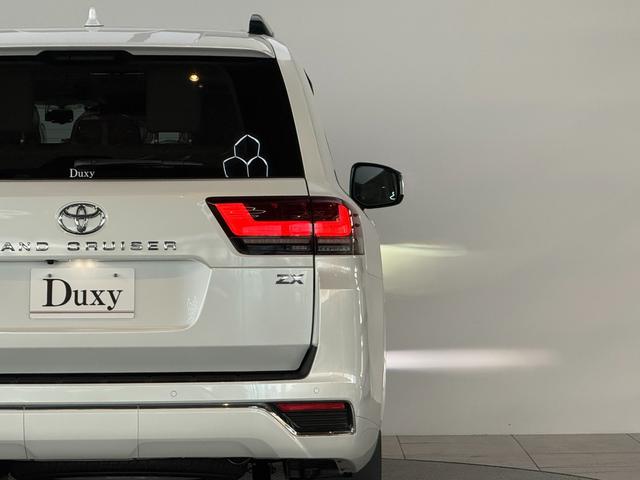 ランドクルーザー ＺＸ　【改良型モデル】　内装ベージュ　１２．３インチＪＢＬプレミアムサウンド　ブラックルーフレール　ムーンルーフ　パノラミックビューモニター　ブラインドスポットモニター　ＥＴＣ２．０　ＨＤＭＩ　純正２０ＡＷ（31枚目）