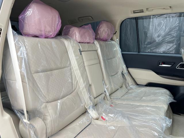 ランドクルーザー ＺＸ　【改良型モデル】　内装ベージュ　１２．３インチＪＢＬプレミアムサウンド　ブラックルーフレール　ムーンルーフ　パノラミックビューモニター　ブラインドスポットモニター　ＥＴＣ２．０　ＨＤＭＩ　純正２０ＡＷ（41枚目）