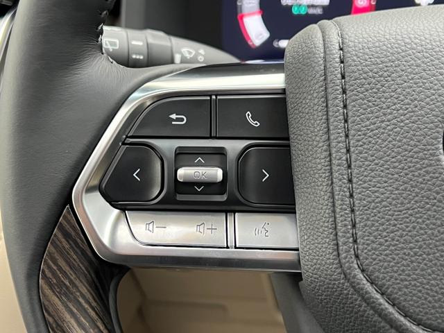 ランドクルーザー ＺＸ　【改良型モデル】　内装ベージュ　１２．３インチＪＢＬプレミアムサウンド　ブラックルーフレール　ムーンルーフ　パノラミックビューモニター　ブラインドスポットモニター　ＥＴＣ２．０　ＨＤＭＩ　純正２０ＡＷ（48枚目）