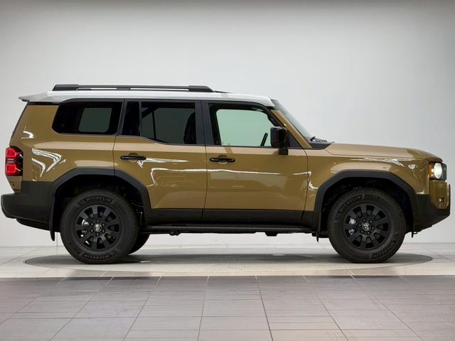 ランドクルーザー２５０ ＺＸファーストエディション　【ファーストエディション】　内装ブラウン　丸目ヘッドライト　１２．３インチＪＢＬコネクトナビ　チームメイト　　デジタルインナーミラー　サンルーフ　電動デフロック　置き充電　シートメモリー　純正１８ＡＷ（7枚目）