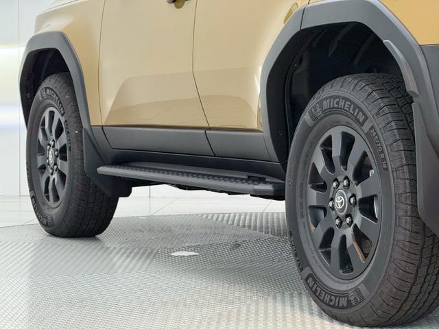 ランドクルーザー２５０ ＺＸファーストエディション　【ファーストエディション】　内装ブラウン　丸目ヘッドライト　１２．３インチＪＢＬコネクトナビ　チームメイト　　デジタルインナーミラー　サンルーフ　電動デフロック　置き充電　シートメモリー　純正１８ＡＷ（33枚目）