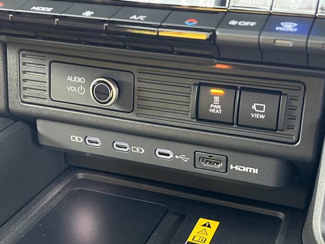 ランドクルーザー２５０ ＺＸファーストエディション　【ファーストエディション】　内装ブラウン　丸目ヘッドライト　１２．３インチＪＢＬコネクトナビ　チームメイト　　デジタルインナーミラー　サンルーフ　電動デフロック　置き充電　シートメモリー　純正１８ＡＷ（62枚目）