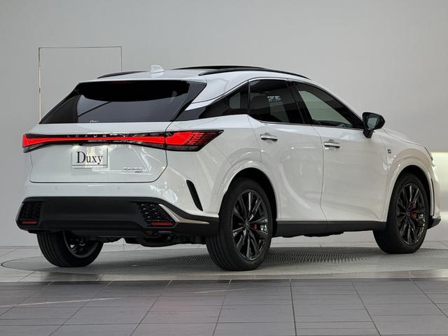 ＲＸ ＲＸ３５０　Ｆスポーツ　【改モデル】　内装レッド　　１４インチコネクトナビ　パノラマルーフ　デジタルインナーミラー　オレンジキャリパー　チームメイト　パノラミックビューモニター　ブラインドスポットモニター　純正２１インチＡＷ（11枚目）