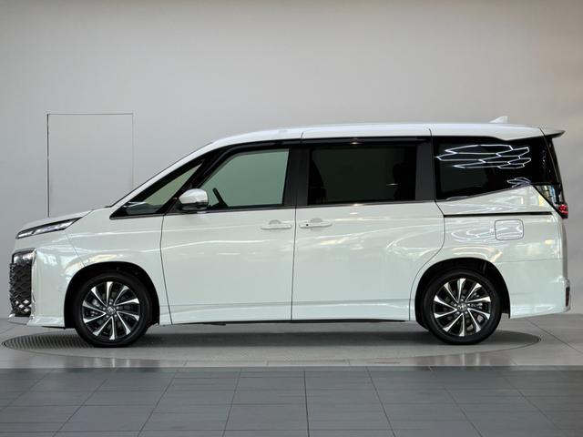 ヴォクシー Ｓ－Ｚ　【アドバンストパーク】１０．５インチコネクトナビ　快適利便パッケージＨｉ　デジタルインナーミラー　ブラインドスポットモニター　パノラミックビューモニター　パワーバックドア　ＣＤ／ＤＶＤ　純正１７型ＡＷ（6枚目）