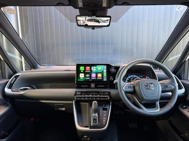 ヴォクシー Ｓ－Ｚ　【アドバンストパーク】１０．５インチコネクトナビ　快適利便パッケージＨｉ　デジタルインナーミラー　ブラインドスポットモニター　パノラミックビューモニター　パワーバックドア　ＣＤ／ＤＶＤ　純正１７型ＡＷ（38枚目）