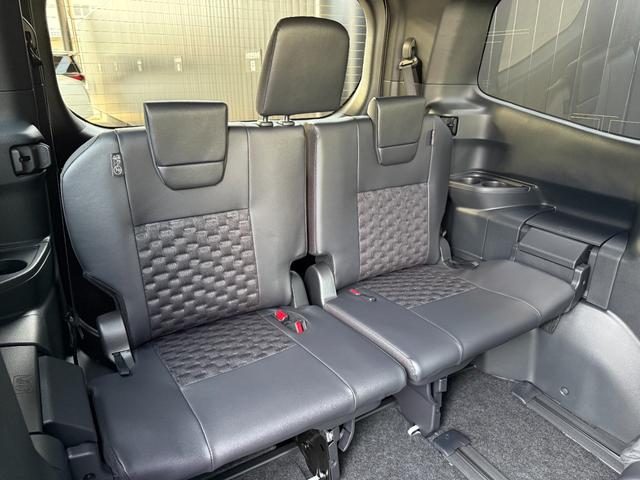 ヴォクシー ハイブリッドＳ－Ｚ　【改モデル】　１０．５インチコネクトナビ　３眼ＬＥＤヘッドライト　ユニバーサルスッテプ　トヨタチームメイト　快適利便パッケージＨＩ　ＰＶＭ　ＢＳＭ　ヘッドアップディスプレイ　寒冷地　純正インチ１７ＡＷ（47枚目）