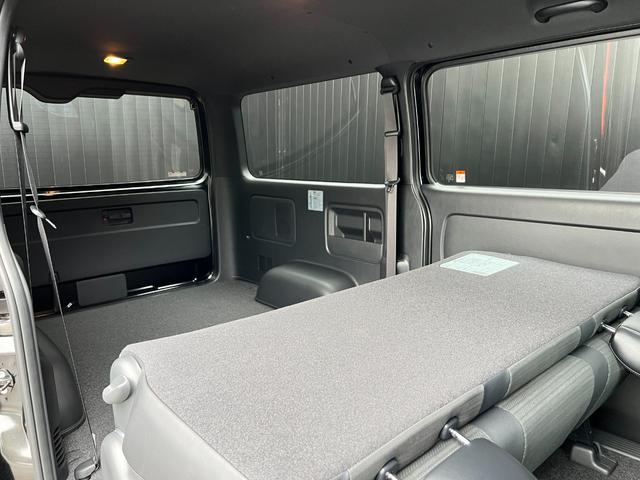 ハイエースバン 【純正ナビ付き】 デジタルインナーミラー パノラミックビューモニター対応 両側電動パワースライドドア LEDヘッドライト アクセサリーコンセント プッシュスタート 寒冷地 ETC 純正15インチAW(48枚目)