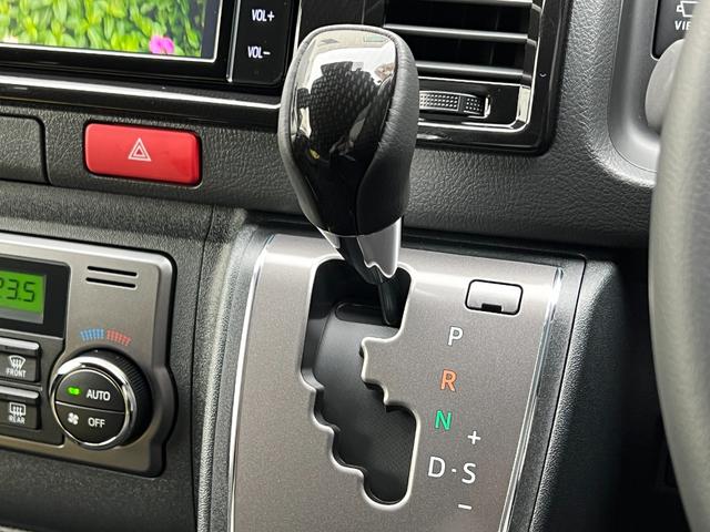 ハイエースバン 【純正ナビ付き】 デジタルインナーミラー パノラミックビューモニター対応 両側電動パワースライドドア LEDヘッドライト アクセサリーコンセント プッシュスタート 寒冷地 ETC 純正15インチAW(61枚目)