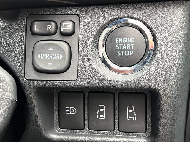 ハイエースバン 【純正ナビ付き】 デジタルインナーミラー パノラミックビューモニター対応 両側電動パワースライドドア LEDヘッドライト アクセサリーコンセント プッシュスタート 寒冷地 ETC 純正15インチAW(70枚目)