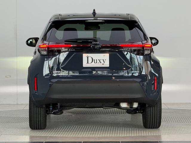 ヤリスクロス ハイブリッドＺ　ウルバーノ　【内装ブラック】　８インチコネクトテットナビ　パノラミックビューモニタ－　ブラインドスポットモニター　ステアリングヒーター　シートヒーター　アクセサリーコンセント　ＨＤＭＩ入力端子　純正１８インチＡＷ（5枚目）