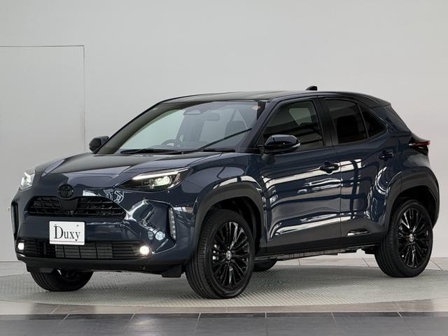 ヤリスクロス ハイブリッドＺ　ウルバーノ　【内装ブラック】　８インチコネクトテットナビ　パノラミックビューモニタ－　ブラインドスポットモニター　ステアリングヒーター　シートヒーター　アクセサリーコンセント　ＨＤＭＩ入力端子　純正１８インチＡＷ（8枚目）