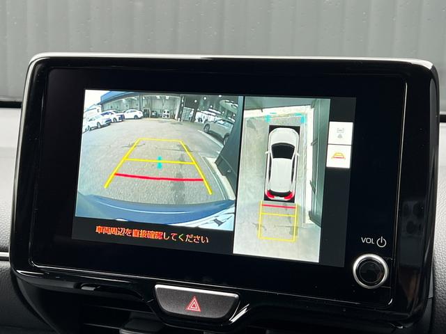 ヤリスクロス ハイブリッドＺ　ウルバーノ　【内装ブラック】　８インチコネクトテットナビ　パノラミックビューモニタ－　ブラインドスポットモニター　ステアリングヒーター　シートヒーター　アクセサリーコンセント　ＨＤＭＩ入力端子　純正１８インチＡＷ（59枚目）