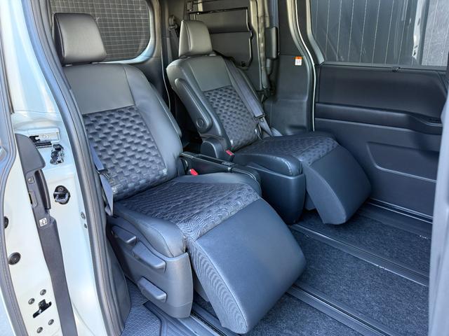 ヴォクシー ハイブリッドS-Z 【パノラミックビューモニター】10.5インチディスプレイオーディオ ブラインドスポットモニター 快適利便パッケージHi トヨタチームメイト アドバンストパーク 電動パワーバックドア 純正17インチAW(45枚目)