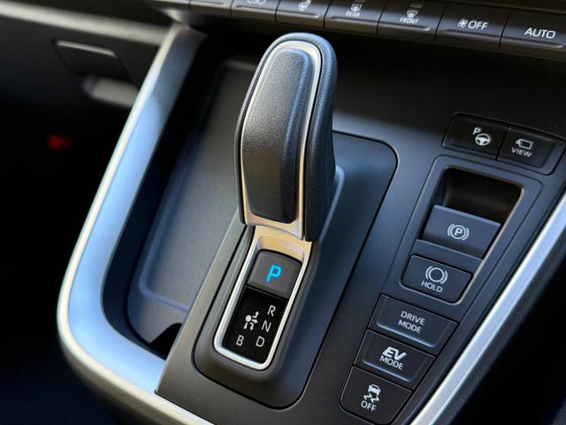 ヴォクシー ハイブリッドS-Z 【パノラミックビューモニター】10.5インチディスプレイオーディオ ブラインドスポットモニター 快適利便パッケージHi トヨタチームメイト アドバンストパーク 電動パワーバックドア 純正17インチAW(60枚目)