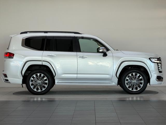 ランドクルーザー ＺＸ　【内装ベージュ×モデリスタエアロ】　１２．３インチＪＢＬプレミアサウンド　リアエンターテイメントシステム　空気圧センサー　クールＢＯＸ　パノラミックビューモニター　デジタルインナーミラー　純正２０ＡＷ（7枚目）