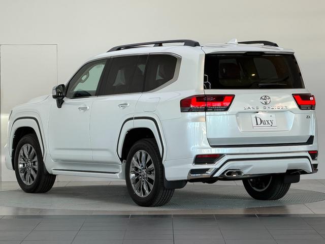 ランドクルーザー ＺＸ　【内装ベージュ×モデリスタエアロ】　１２．３インチＪＢＬプレミアサウンド　リアエンターテイメントシステム　空気圧センサー　クールＢＯＸ　パノラミックビューモニター　デジタルインナーミラー　純正２０ＡＷ（10枚目）