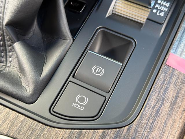 ランドクルーザー ＺＸ　【内装ベージュ×モデリスタエアロ】　１２．３インチＪＢＬプレミアサウンド　リアエンターテイメントシステム　空気圧センサー　クールＢＯＸ　パノラミックビューモニター　デジタルインナーミラー　純正２０ＡＷ（62枚目）