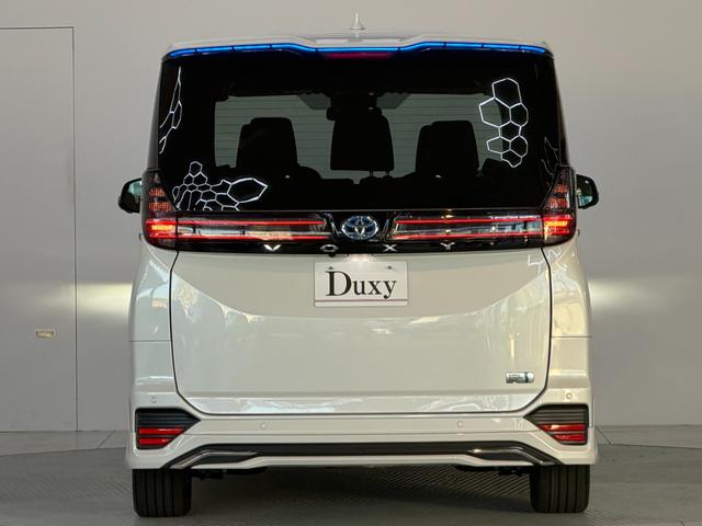 ヴォクシー ハイブリッドＳ－Ｚ　【１３．２インチ後席モニター付】　１０．５インチコネクテットナビ　モデリスタエアロ＋リヤスポイラー＋グリル　ＰＶＭ　ＢＳＭ　快適利便パッケージＨｉ　トヨタチームメイト　アドバンストパーク　純正１７ＡＷ（5枚目）