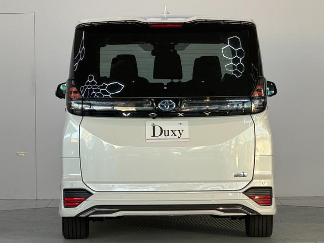 ヴォクシー ハイブリッドＳ－Ｚ　【１３．２インチ後席モニター付】　１０．５インチコネクテットナビ　モデリスタエアロ＋リヤスポイラー＋グリル　ＰＶＭ　ＢＳＭ　快適利便パッケージＨｉ　トヨタチームメイト　アドバンストパーク　純正１７ＡＷ（13枚目）