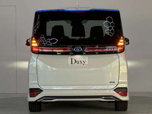 ヴォクシー ハイブリッドＳ－Ｚ　【１３．２インチ後席モニター付】　１０．５インチコネクテットナビ　モデリスタエアロ＋リヤスポイラー＋グリル　ＰＶＭ　ＢＳＭ　快適利便パッケージＨｉ　トヨタチームメイト　アドバンストパーク　純正１７ＡＷ（15枚目）