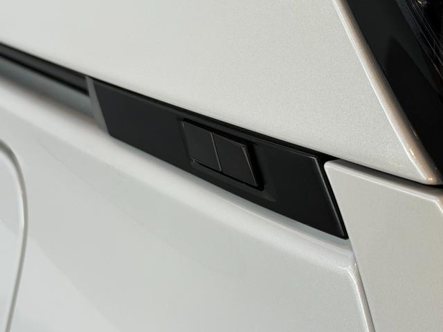 ヴォクシー ハイブリッドＳ－Ｚ　【１３．２インチ後席モニター付】　１０．５インチコネクテットナビ　モデリスタエアロ＋リヤスポイラー＋グリル　ＰＶＭ　ＢＳＭ　快適利便パッケージＨｉ　トヨタチームメイト　アドバンストパーク　純正１７ＡＷ（34枚目）