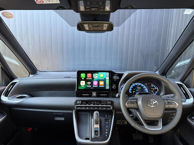 ヴォクシー ハイブリッドＳ－Ｚ　【１３．２インチ後席モニター付】　１０．５インチコネクテットナビ　モデリスタエアロ＋リヤスポイラー＋グリル　ＰＶＭ　ＢＳＭ　快適利便パッケージＨｉ　トヨタチームメイト　アドバンストパーク　純正１７ＡＷ（40枚目）