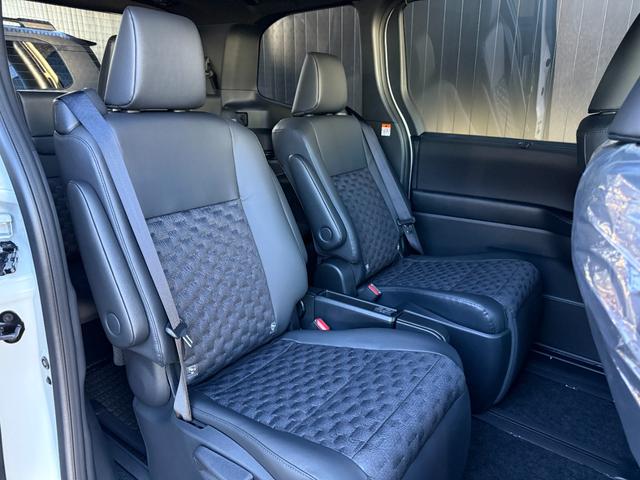 ヴォクシー ハイブリッドＳ－Ｚ　【１３．２インチ後席モニター付】　１０．５インチコネクテットナビ　モデリスタエアロ＋リヤスポイラー＋グリル　ＰＶＭ　ＢＳＭ　快適利便パッケージＨｉ　トヨタチームメイト　アドバンストパーク　純正１７ＡＷ（47枚目）