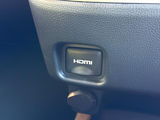 ヴォクシー ハイブリッドＳ－Ｚ　【１３．２インチ後席モニター付】　１０．５インチコネクテットナビ　モデリスタエアロ＋リヤスポイラー＋グリル　ＰＶＭ　ＢＳＭ　快適利便パッケージＨｉ　トヨタチームメイト　アドバンストパーク　純正１７ＡＷ（66枚目）