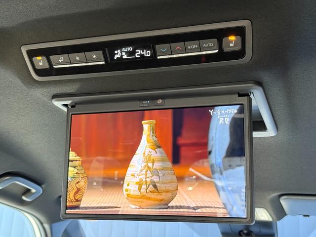 ヴォクシー ハイブリッドＳ－Ｚ　【１３．２インチ後席モニター付】　１０．５インチコネクテットナビ　モデリスタエアロ＋リヤスポイラー＋グリル　ＰＶＭ　ＢＳＭ　快適利便パッケージＨｉ　トヨタチームメイト　アドバンストパーク　純正１７ＡＷ（72枚目）