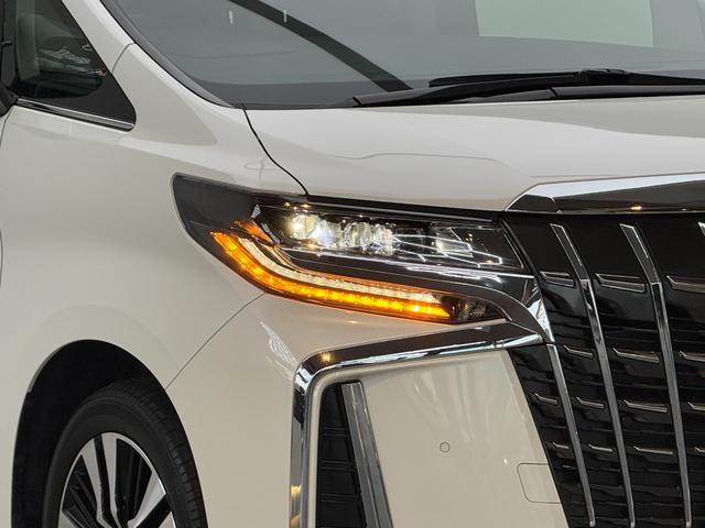 アルファード ２．５Ｓ　Ｃパッケージ　【後席モニター付き】　９型純正ナビ　ツインムーンルーフ　デジタルミラー　フルセグＴＶ　バックカメラ　両側電動スライドドア　ステアリングヒーター　ＥＴＣ　シートメモリー　パワーシート　純正１８インチＡＷ（20枚目）