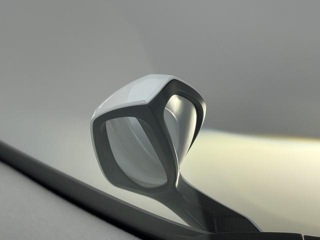 アルファード ２．５Ｓ　Ｃパッケージ　【後席モニター付き】　９型純正ナビ　ツインムーンルーフ　デジタルミラー　フルセグＴＶ　バックカメラ　両側電動スライドドア　ステアリングヒーター　ＥＴＣ　シートメモリー　パワーシート　純正１８インチＡＷ（24枚目）