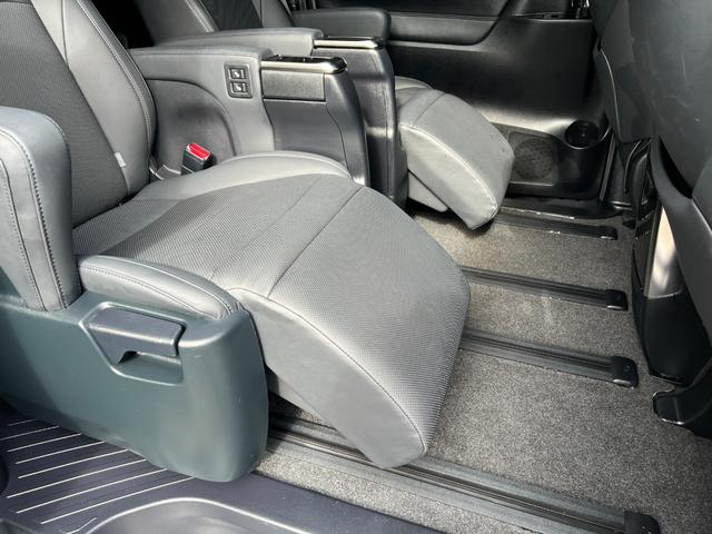 アルファード ２．５Ｓ　Ｃパッケージ　【後席モニター付き】　９型純正ナビ　ツインムーンルーフ　デジタルミラー　フルセグＴＶ　バックカメラ　両側電動スライドドア　ステアリングヒーター　ＥＴＣ　シートメモリー　パワーシート　純正１８インチＡＷ（48枚目）