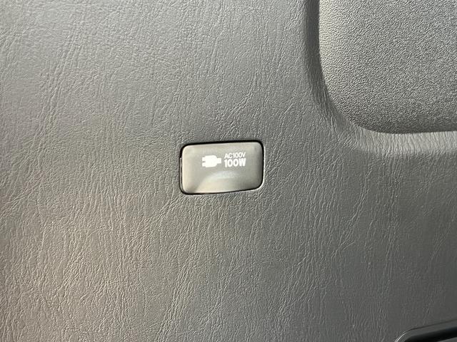 ハイエースバン 　【モデリスタエアロ付＆ディーゼル車】　デジタルインナーミラー　パノラミックビューモニター対応　両側電動パワースライドドア　ＥＴＣ　ＬＥＤヘッドライト　ＡＣ１００Ｖ　プッシュスタート　純正１５インチＡＷ（72枚目）