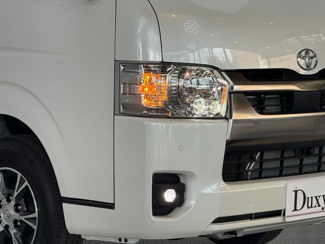 ハイエースバン ロングスーパーＧＬ　ダークプライムＳ　【ディーゼル車】デジタルインナーミラー　パノラミックビューモニター対応　両側電動パワースライドドア　ＬＥＤヘッドライト　ＡＣ１００Ｖ　プッシュスタート　２０ｔｈ記念スカッフプレート　オプション１５ＡＷ（20枚目）