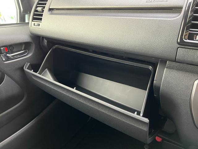 ハイエースバン ロングスーパーＧＬ　ダークプライムＳ　【ディーゼル車】デジタルインナーミラー　パノラミックビューモニター対応　両側電動パワースライドドア　ＬＥＤヘッドライト　ＡＣ１００Ｖ　プッシュスタート　２０ｔｈ記念スカッフプレート　オプション１５ＡＷ（52枚目）