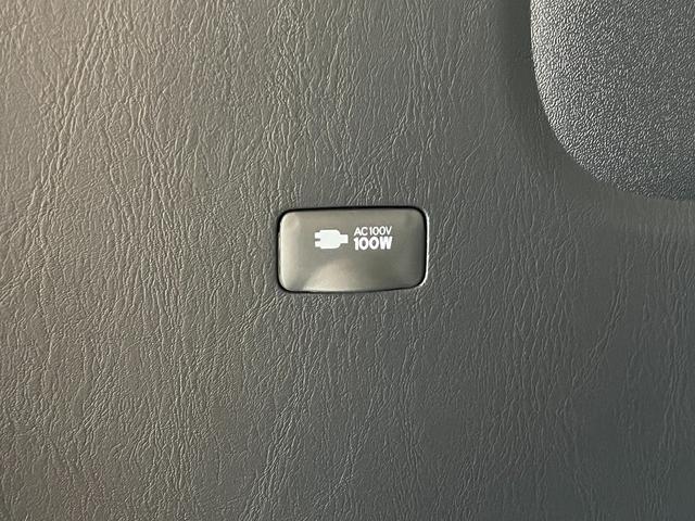 ハイエースバン ロングスーパーＧＬ　ダークプライムＳ　【ディーゼル車】デジタルインナーミラー　パノラミックビューモニター対応　両側電動パワースライドドア　ＬＥＤヘッドライト　ＡＣ１００Ｖ　プッシュスタート　２０ｔｈ記念スカッフプレート　オプション１５ＡＷ（69枚目）