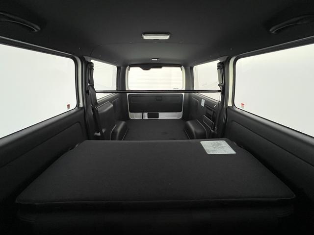 ハイエースバン ロングスーパーＧＬ　ダークプライムＳ　【ディーゼル車】デジタルインナーミラー　パノラミックビューモニター対応　両側電動パワースライドドア　ＬＥＤヘッドライト　ＡＣ１００Ｖ　プッシュスタート　２０ｔｈ記念スカッフプレート　オプション１５ＡＷ（72枚目）