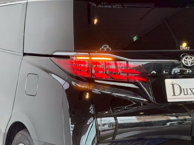 アルファード Z 【後席モニター&モデリスタエアロ付!】14型コネクトナビ 左右独立ムーンルーフ デジタルミラー トヨタチームメイト カラーヘッドアップディスプレイ ユニバーサルステップ PVM BSM 純正18AW(32枚目)