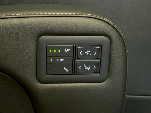 アルファード Z 【後席モニター&モデリスタエアロ付!】14型コネクトナビ 左右独立ムーンルーフ デジタルミラー トヨタチームメイト カラーヘッドアップディスプレイ ユニバーサルステップ PVM BSM 純正18AW(46枚目)