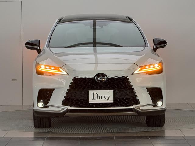 RX RX350 Fスポーツ 【改良後モデル!】 内装レッド 14型コネクトナビ パノラマルーフ 輻射ヒータ デジタルインナーミラー オレンジキャリパー 12.3TFTメーター 寒冷地 ドラレコ 置充電 ルーフレール 純正21AW(12枚目)