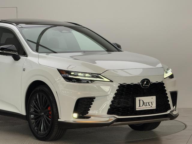 RX RX350 Fスポーツ 【改良後モデル!】 内装レッド 14型コネクトナビ パノラマルーフ 輻射ヒータ デジタルインナーミラー オレンジキャリパー 12.3TFTメーター 寒冷地 ドラレコ 置充電 ルーフレール 純正21AW(16枚目)