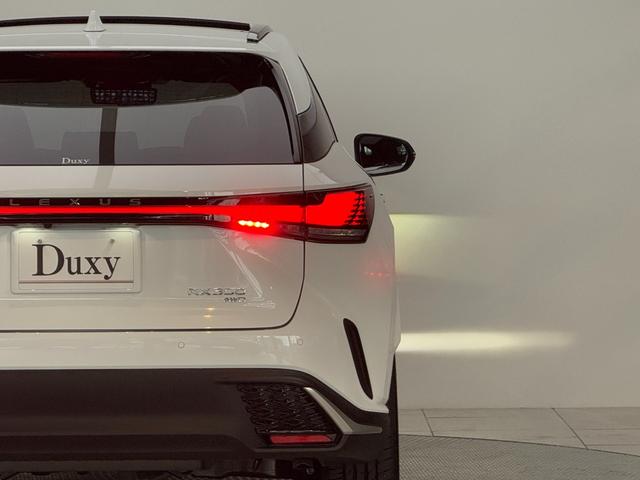 RX RX350 Fスポーツ 【改良後モデル!】 内装レッド 14型コネクトナビ パノラマルーフ 輻射ヒータ デジタルインナーミラー オレンジキャリパー 12.3TFTメーター 寒冷地 ドラレコ 置充電 ルーフレール 純正21AW(34枚目)