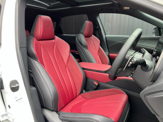 RX RX350 Fスポーツ 【改良後モデル!】 内装レッド 14型コネクトナビ パノラマルーフ 輻射ヒータ デジタルインナーミラー オレンジキャリパー 12.3TFTメーター 寒冷地 ドラレコ 置充電 ルーフレール 純正21AW(40枚目)