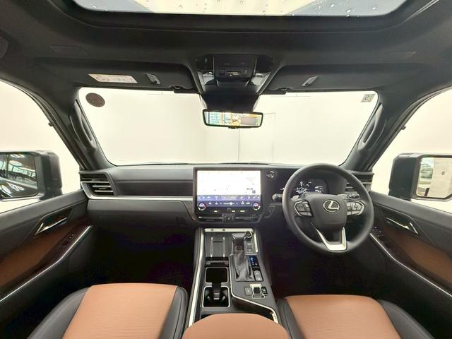 ＧＸ ＧＸ５５０　バージョンＬ　【マークレビンソン＆モデリスタエアロ】　内装ブラウン　リヤスポイラー　デジタルインナーミラー　ドラレコ　１４型コネクトナビ　パノラマルーフ　クールボックス　ＰＶＭ　ＢＳＭ　ヒッチメンバー　純正２２ＡＷ（37枚目）