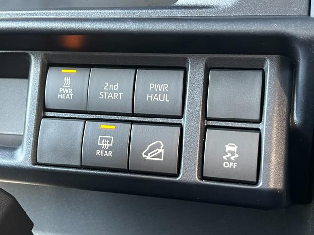 ランドクルーザー７０ ＡＸ　【内装ブラック】　丸目ヘッドライト　バックモニター内臓インナーミラー　電動デフロック　　背面タイヤ　リモコンキー　　ヒルスタートアシストコントロール　ダウンヒルスタートコントロール　純正１６インチＡＷ（58枚目）