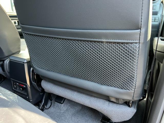 ランドクルーザー７０ ＡＸ　【内装ブラック】　丸目ヘッドライト　バックモニター内臓インナーミラー　電動デフロック　　背面タイヤ　リモコンキー　　ヒルスタートアシストコントロール　ダウンヒルスタートコントロール　純正１６インチＡＷ（72枚目）