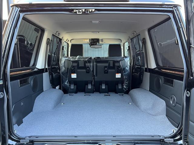 ランドクルーザー７０ ＡＸ　【内装ブラック】　丸目ヘッドライト　バックモニター内臓インナーミラー　電動デフロック　　背面タイヤ　リモコンキー　　ヒルスタートアシストコントロール　ダウンヒルスタートコントロール　純正１６インチＡＷ（74枚目）