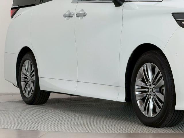 アルファードハイブリッド Z 【13.2インチ後席モニター付き】 14インチコネクトナビ 左右独立ムーンルーフ デジタルミラー カラーヘッドアップディスプレイ トヨタチームメイト ユニバーサルステップ PVM BSM 純正18AW(15枚目)