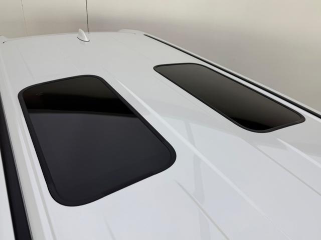 アルファードハイブリッド Z 【13.2インチ後席モニター付き】 14インチコネクトナビ 左右独立ムーンルーフ デジタルミラー カラーヘッドアップディスプレイ トヨタチームメイト ユニバーサルステップ PVM BSM 純正18AW(25枚目)